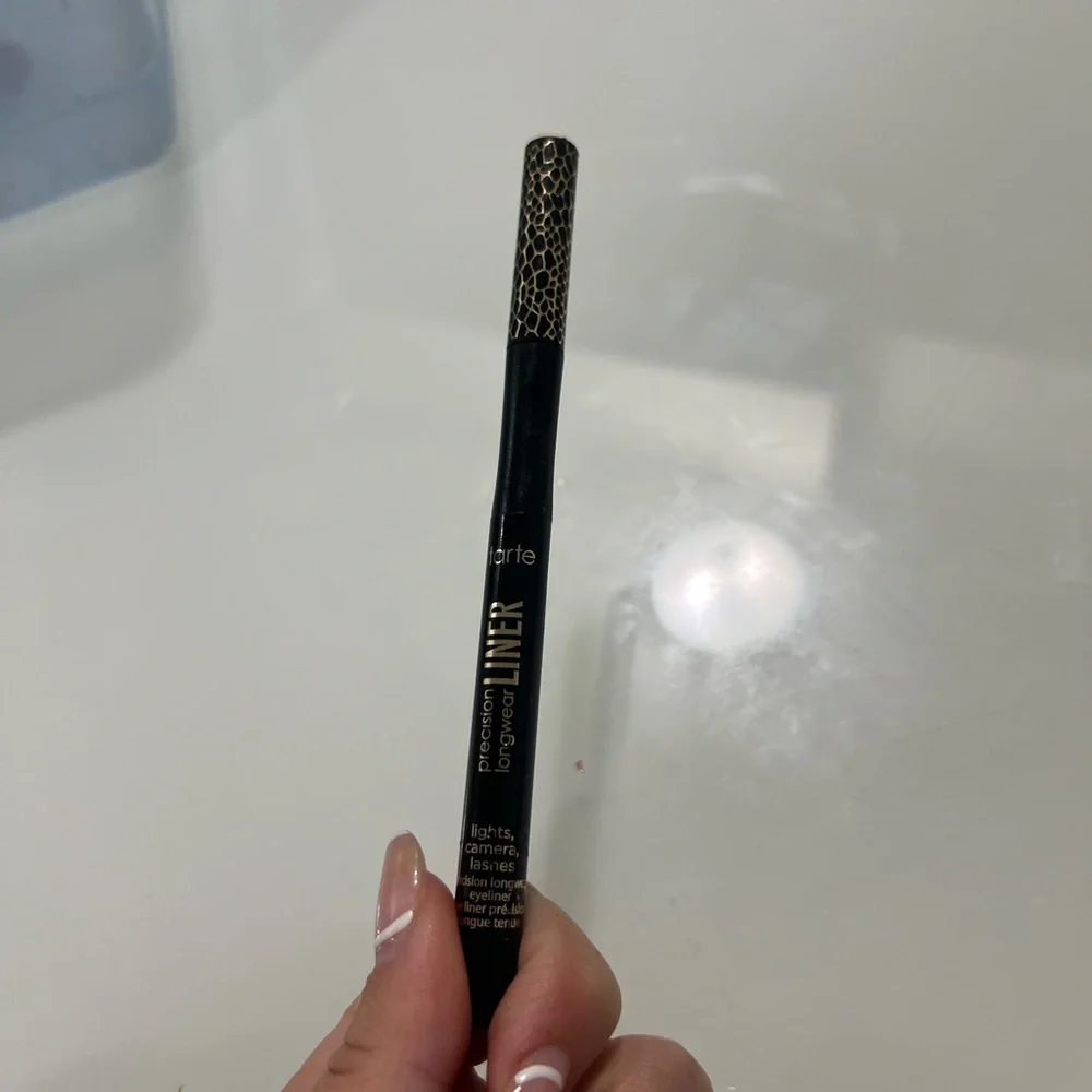 Tarte Lights, Camera, Lashes Precision Longwear Liner Black